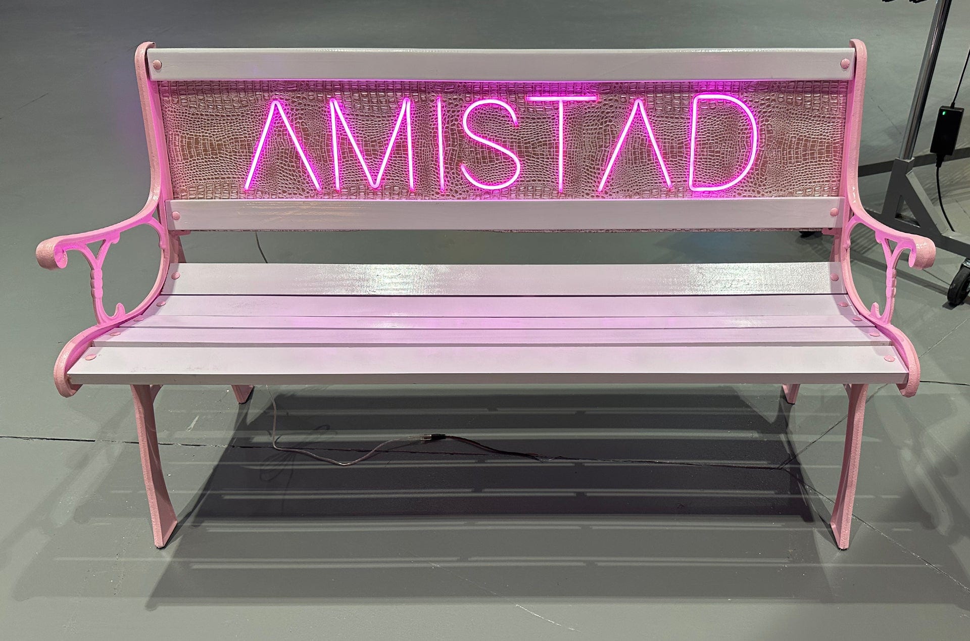 "Amistad" Pink and White Snakeskin LED Bench